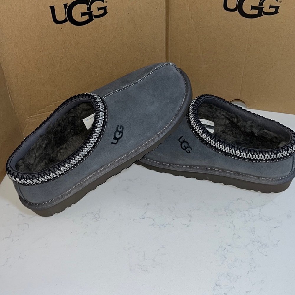 UGG TASMAN